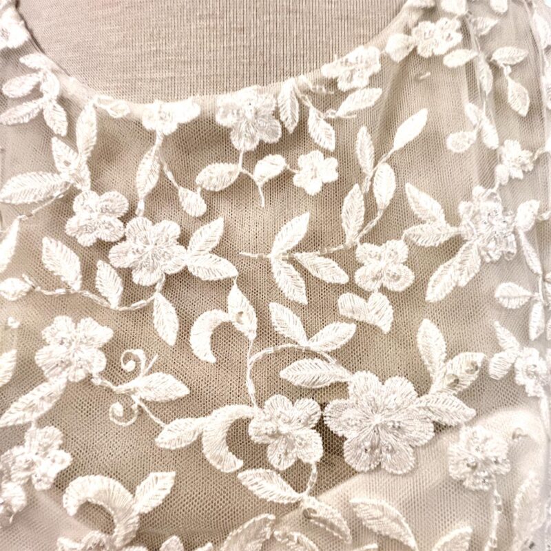 大きいサイズ レーストップスクープネック　ウェディングドレス